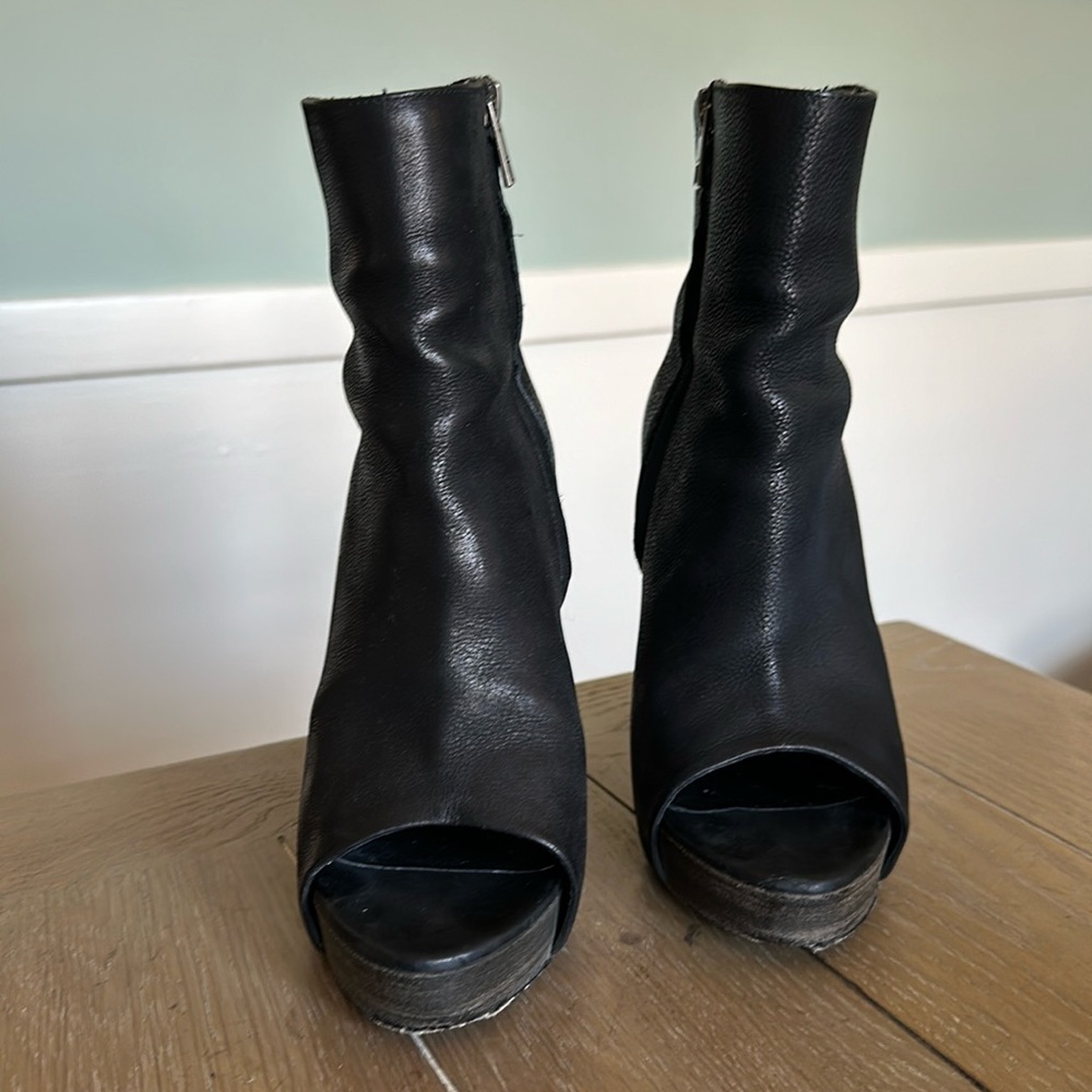 Allsaints black pebbled leather peep toe high heel boot bootie 38 US 7.5-8